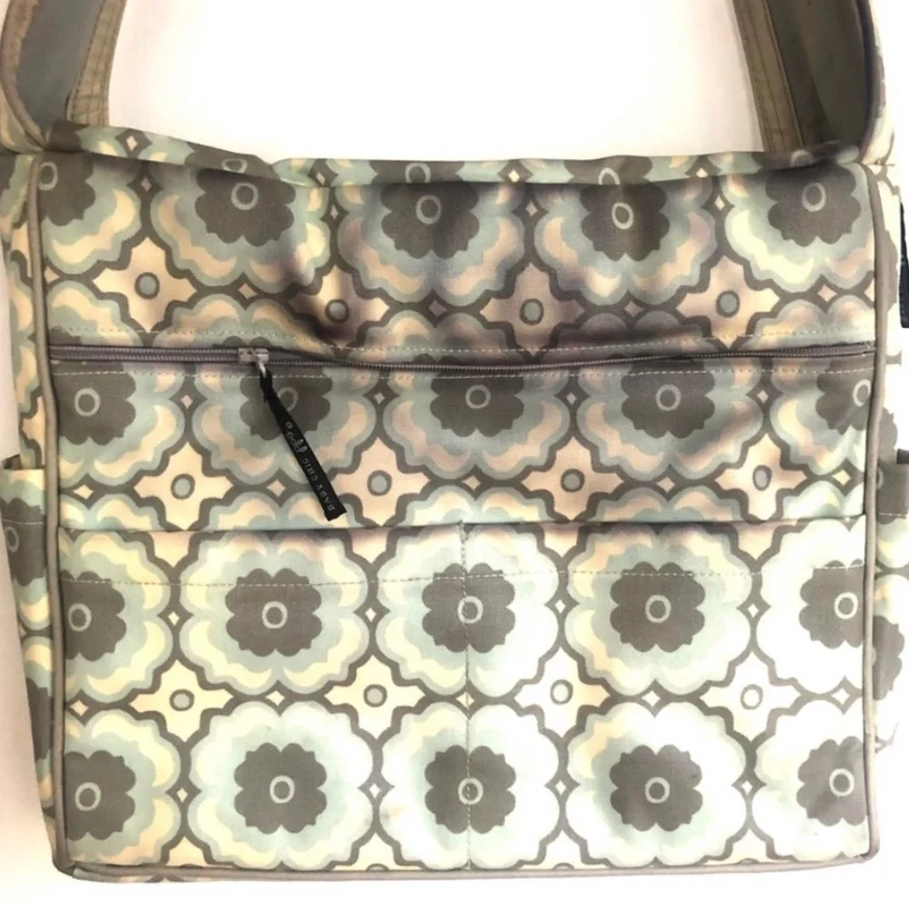 Petunia Pickle Bottom Geometric Baby Bag - Cream and Brown